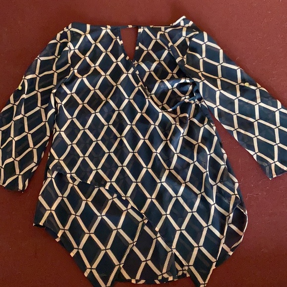 Blouse - Picture 2 of 2